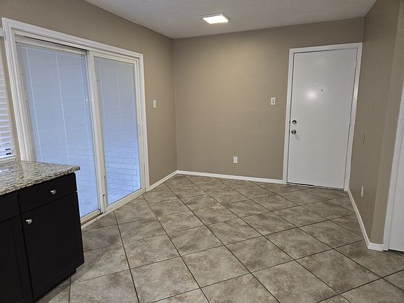 3rd image of 5101 Stanley Dr