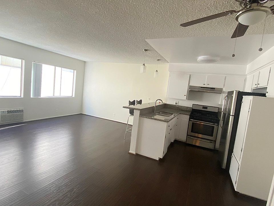 1st image of 1731 N Normandie Ave APT 12