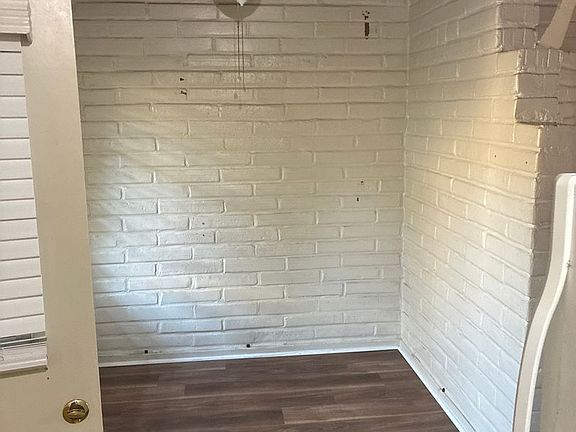 5th image of 643 El Mercado Ave APT J