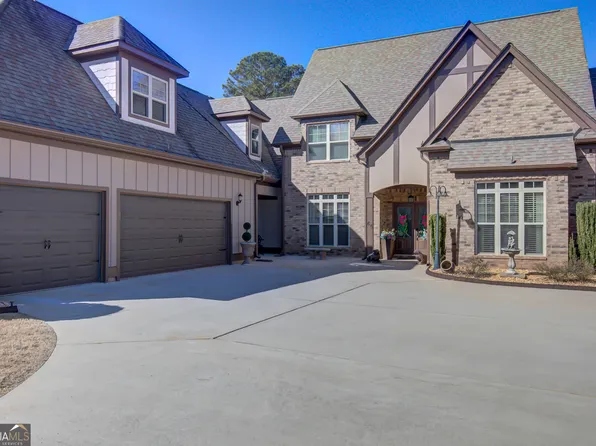 65 Fox Hall Xing W, Senoia, GA 30276