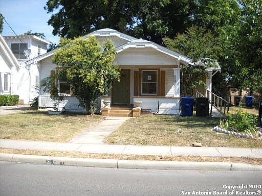 1st image of 2747 E Houston St