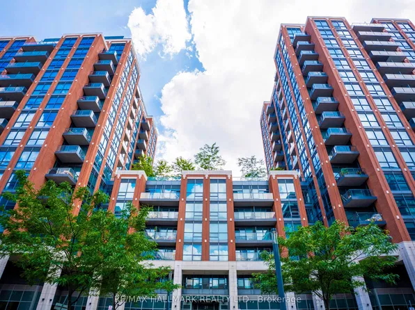 31 Tippett Rd #905, Toronto, ON M3H 0C8