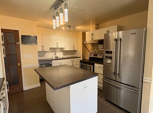 18 Marchant Cres, Winnipeg, MB R2K 3R7