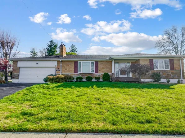 2110 Rollingridge Ln, Cincinnati, OH 45238