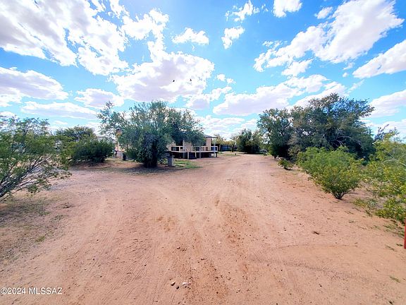 2nd image of 6641 N Carless Ln