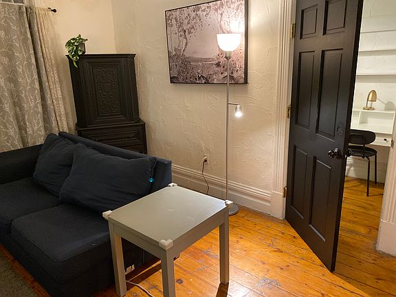 5th image of 1417 Van Dyke St #1