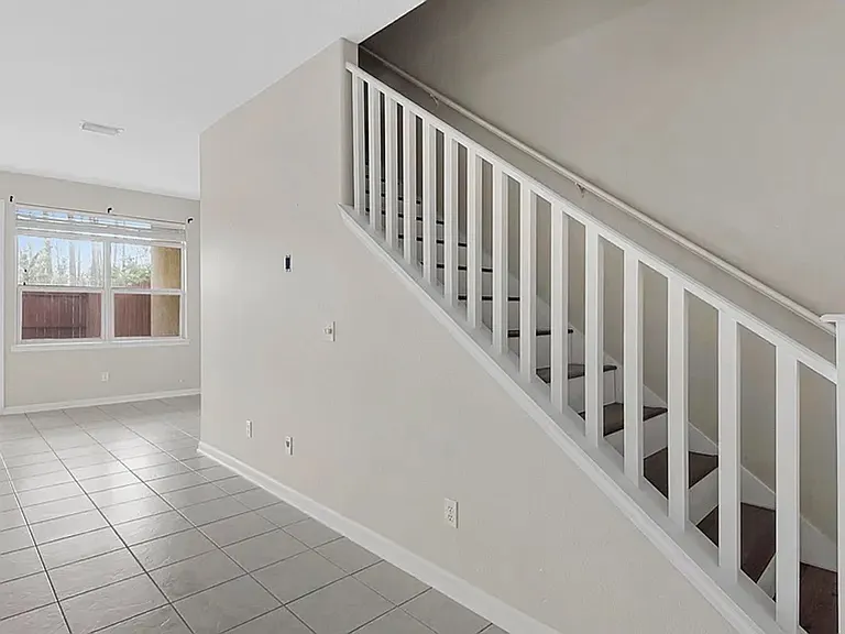 2612 Ravenwood Ct — Photo 16