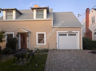 7850 Crest Ave, Oakland, CA 94605