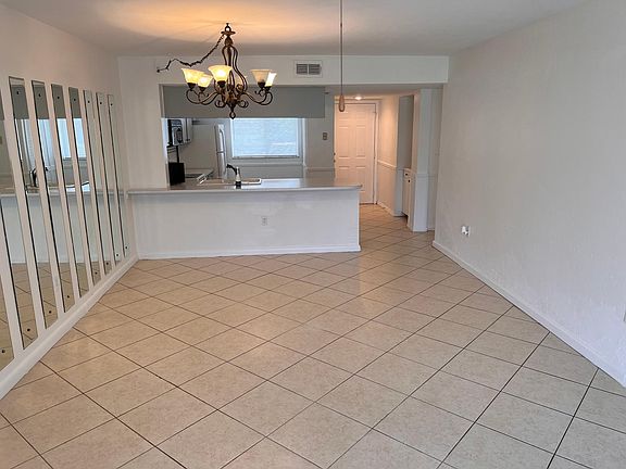 2nd image of 2334 Naples Trace Cir Unit 1003