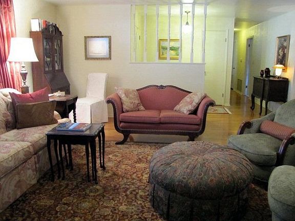 3rd image of 1014 Avenue A