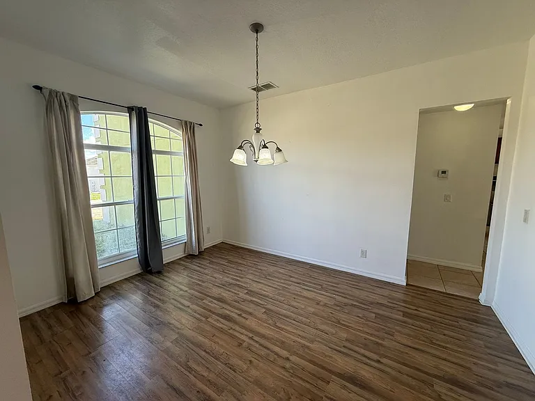 2616 Plumberry Ave — Photo 3