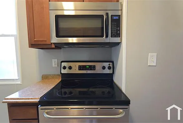 3300 Windsor Ave #1 — Photo 12