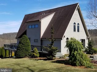 7369 Intersection Rd, Glen Rock, PA 17327