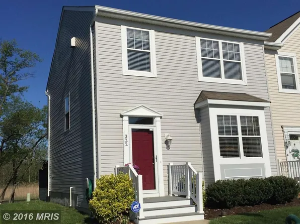 322 Creekside Commons Ct, Stevensville, MD 21666