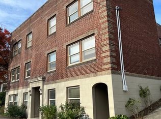 2455 NW Quimby St APT 201, Portland, OR 97210