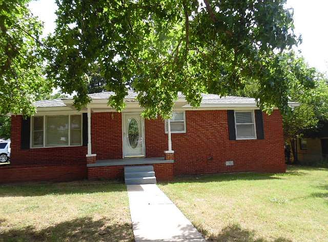 1st image of 101 Melville Dr
