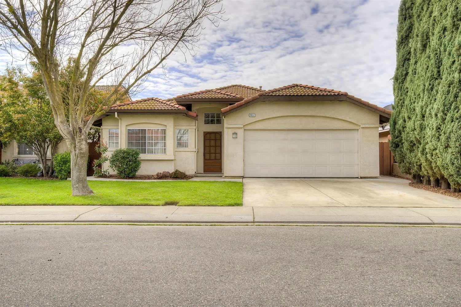 2012 Mount Hamilton Dr photo 1