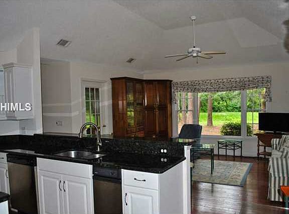 5th image of 10 Anglers Pond Ct