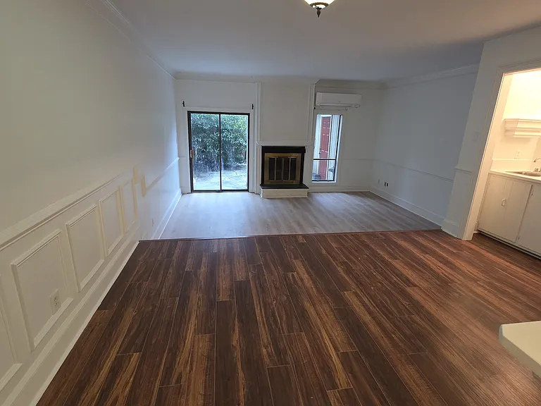 7937 Charter Oak Ln — Photo 6