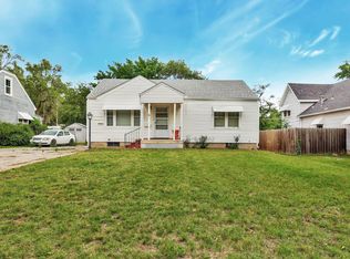 820 E 6th St, Newton, KS 67114