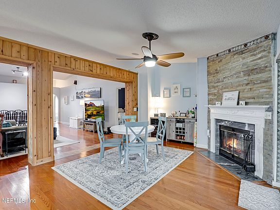 3rd image of 12684 ASH HARBOR Drive