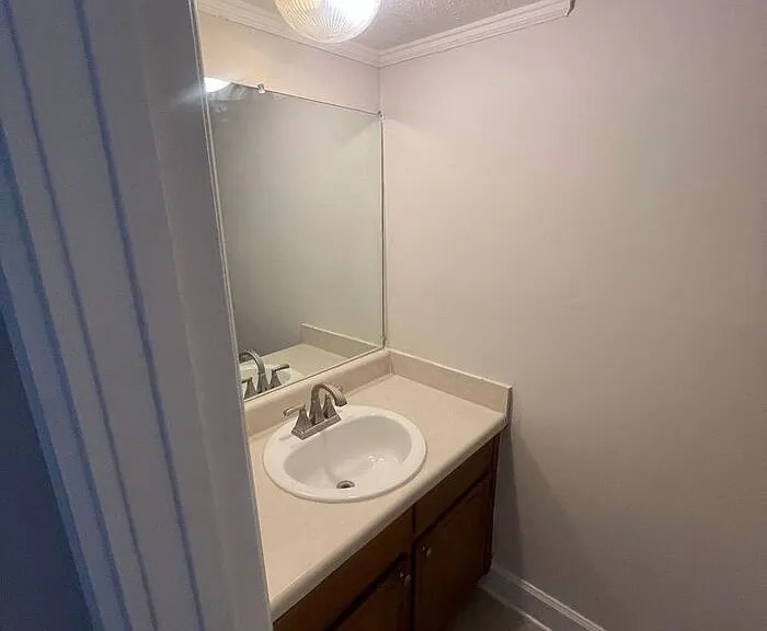 537 Haygood Ct — Photo 9