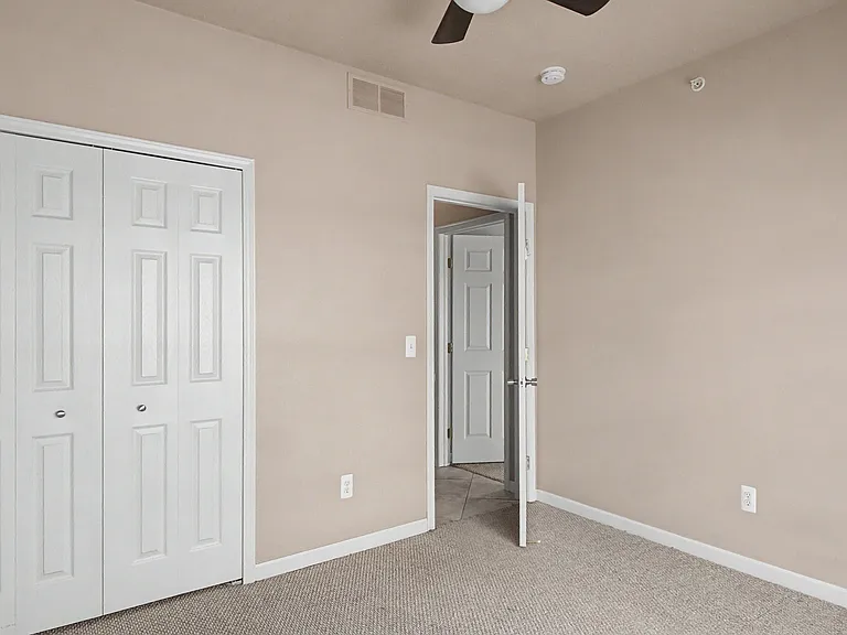 43018 Burlington Dr — Photo 27
