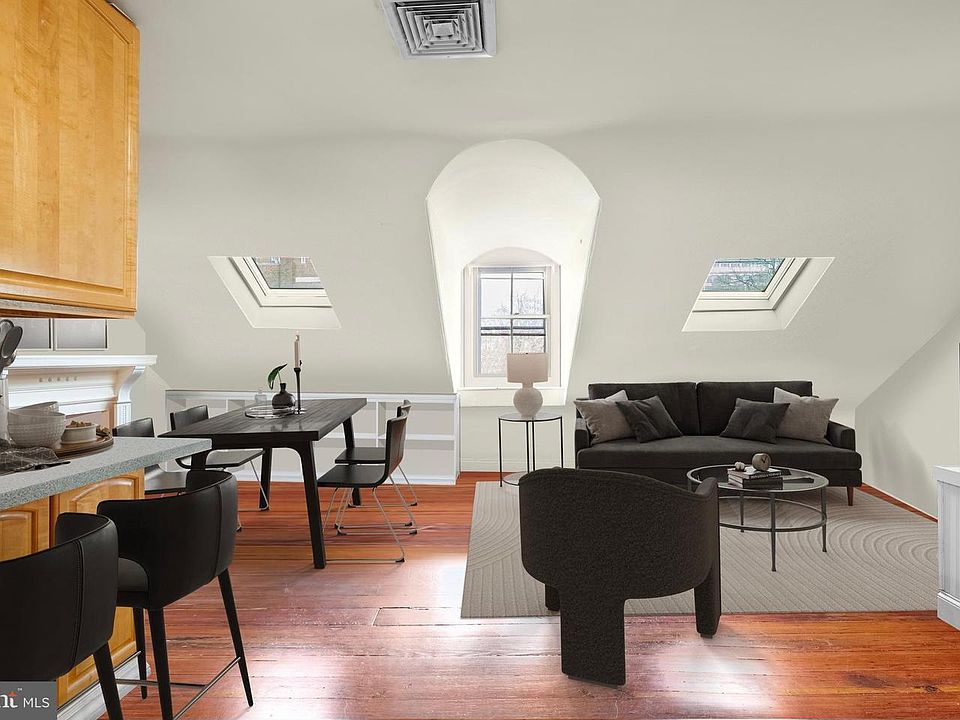 1st image of 704-06 S Washington Sq #4W