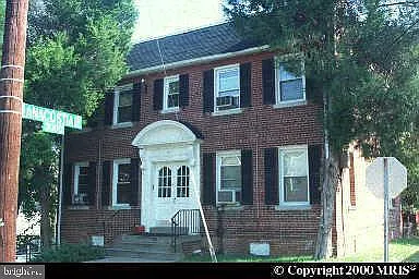 1216 30th St SE — Photo 1