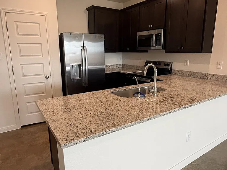 2015 Bear Grass Ridge Rd #B — Photo 3