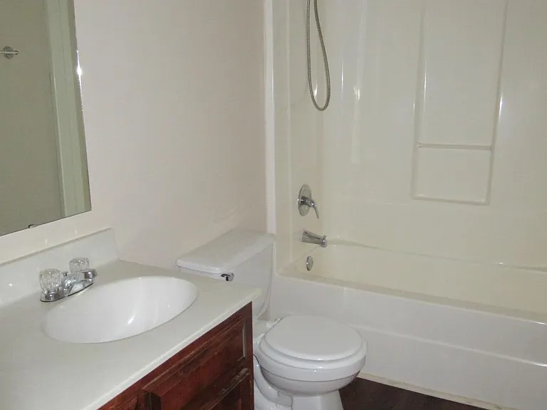 3590 Oleander Dr — Photo 11