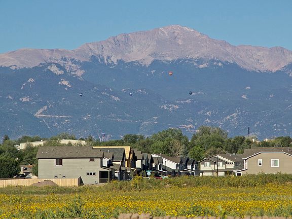 Stunning Mountain Views!
