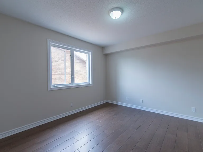 1662 Russell Rd — Photo 11