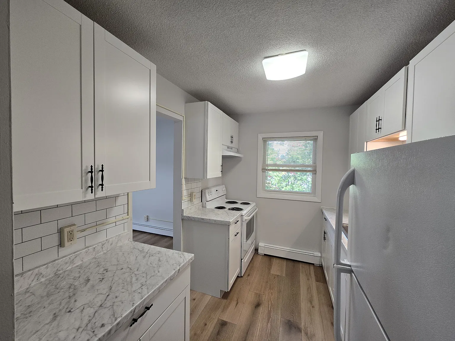 2 bed, 750 sqft, $2,300 — Photo 1