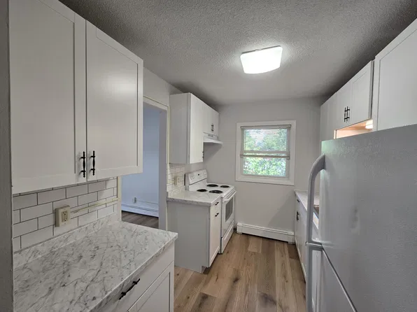 205 Blakely Rd APT 3, Colchester, VT 05446