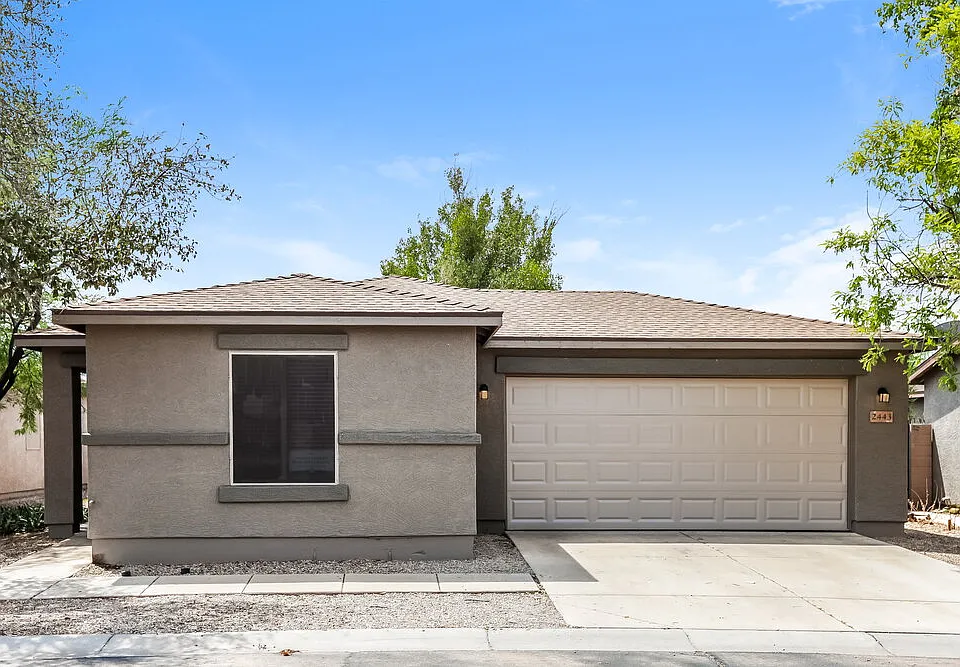 2443 E Meadow Mist Ln