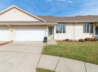 933 Robin Cir, Altoona, IA 50009