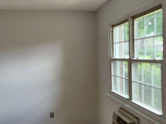 5th image of 204 Parkside Dr