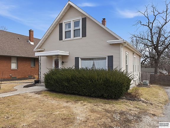 2nd image of 5503 Leavenworth St