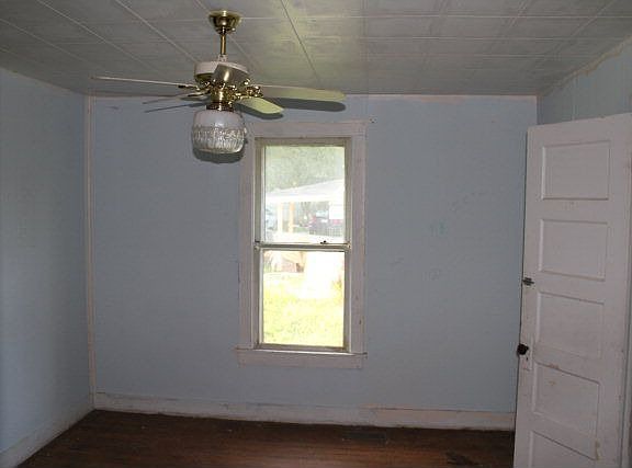 4th image of 1119 Saint Louis St