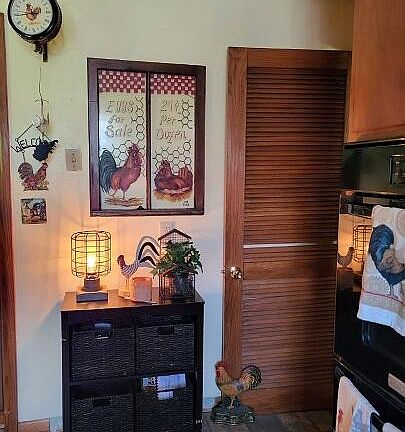 5th image of 104 Goddard Ave