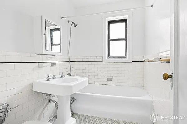 Rented by Halstead Real Estate | media 6