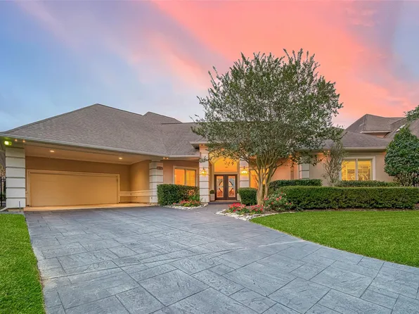 22 Stonegate Park Ct, Spring, TX 77379