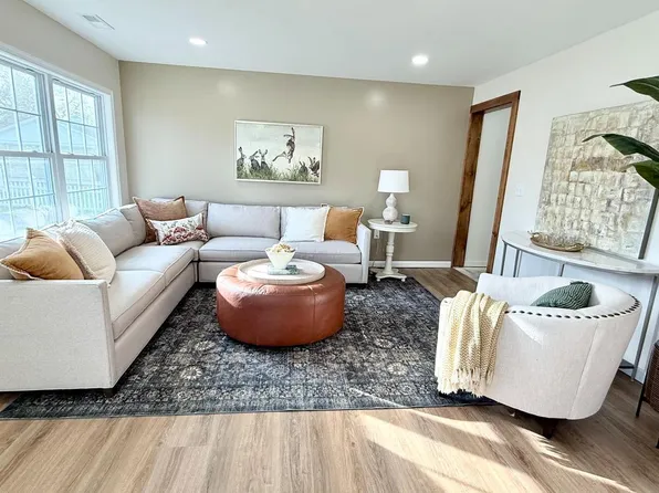 652 Elk Mills Rd, Elk Mills, MD 21920