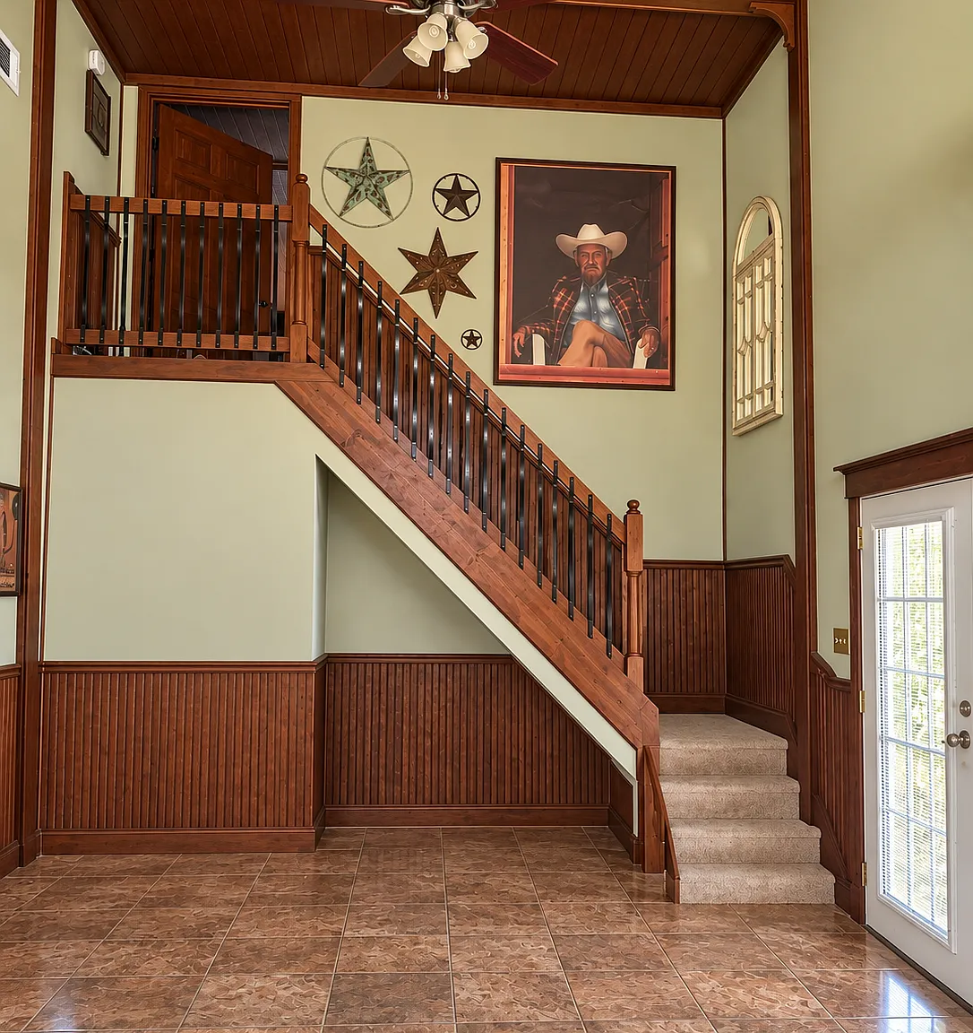 4 bed, 2.5 bath, 2284 sqft, $3,200 — Photo 4