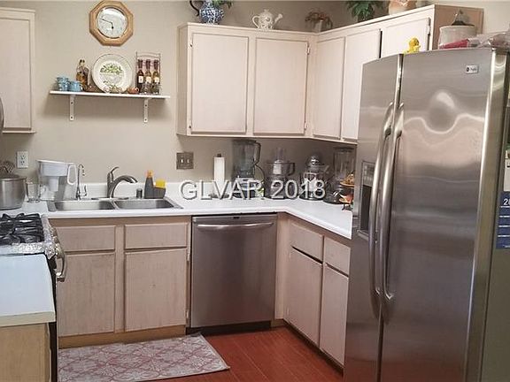 4th image of 2437 Shady Hill Ave