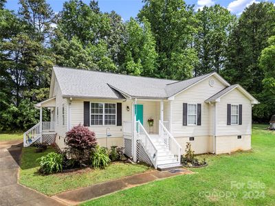 6037 Queensborough Ct, Charlotte, NC, 28216