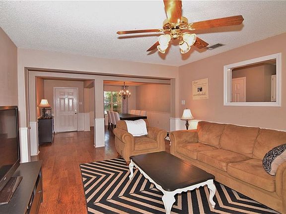 3rd image of 4233 Estes Park Cir