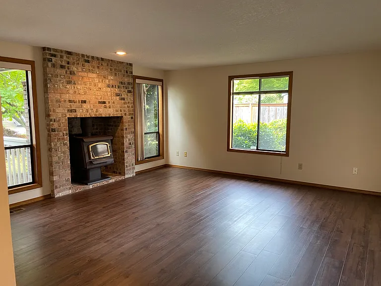 8587 SW Hamlet St — Photo 7