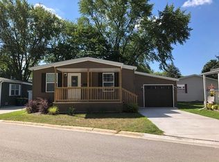 79 Melbrooke Rd, Elgin, IL 60123